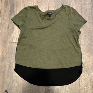 Green cotton/polyester blouse